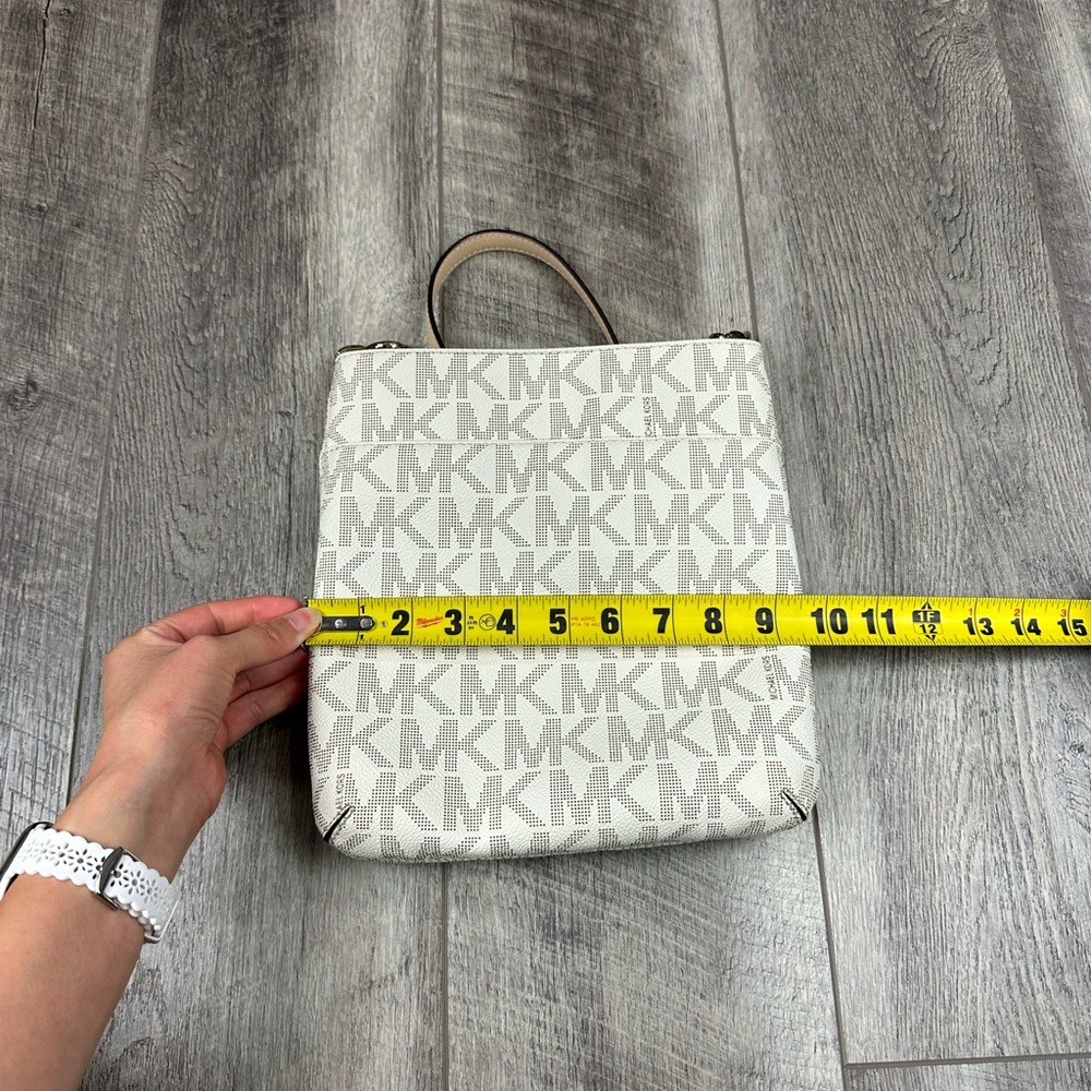 Michael Kors Cream Print Satchel - Picture 12 of 13